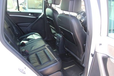 Volkswagen Tiguan 2.0 TDI 110 CV Sport & Style BlueMotion Technology (7)