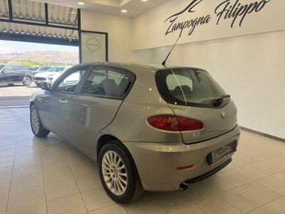 Alfa Romeo 147 1.9 JTD (120) 5 porte Exclusive (8)