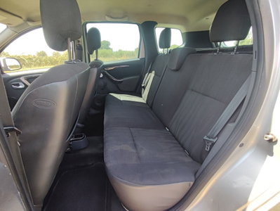 Dacia Duster 1.5 dCi 110CV 4x2 Lauréate (18)
