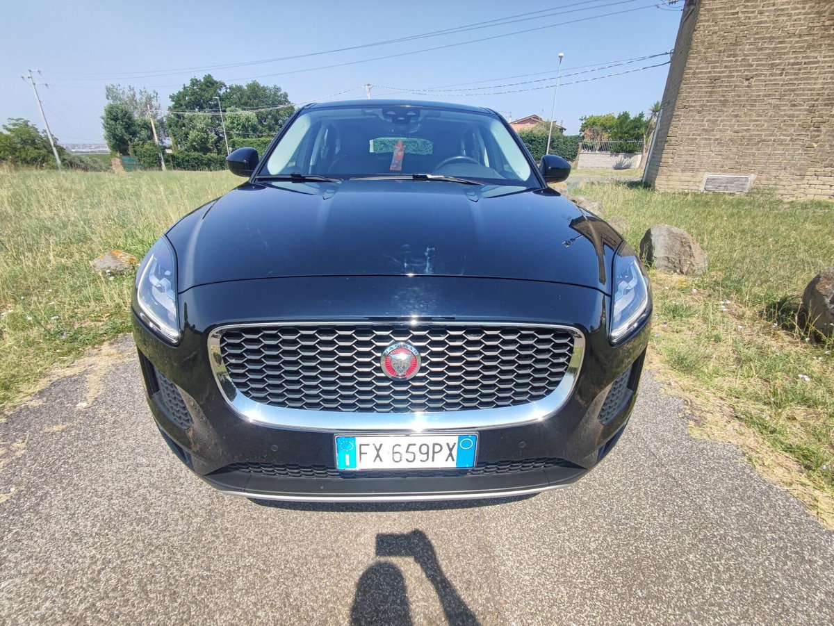 Jaguar E-Pace 2.0D 150 CV AWD aut. R-Dynamic (2)