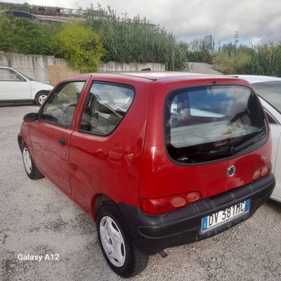 Fiat 600 1.1 Active (3)