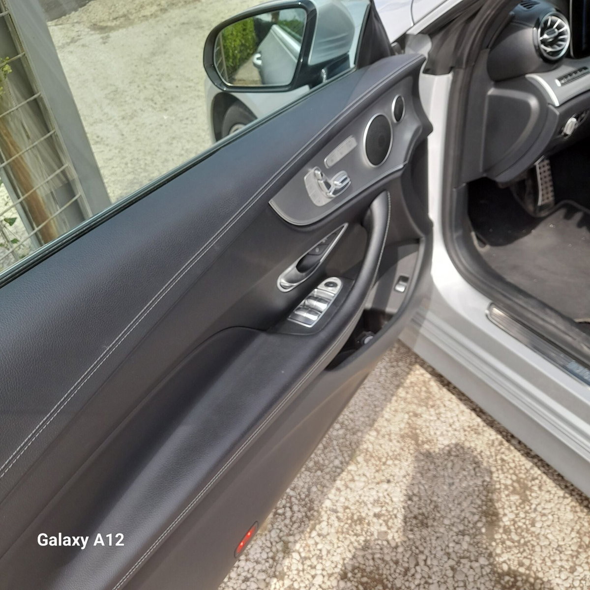 Mercedes-Benz Classe E Coupé 220 d Auto Premium Plus (11)