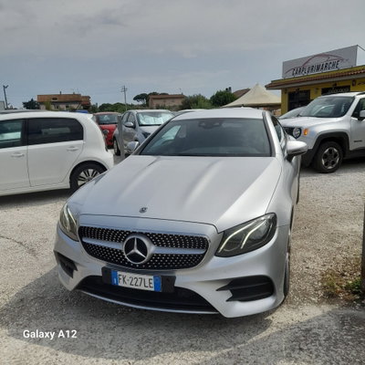 Mercedes-Benz Classe E Coupé 220 d Auto Premium Plus (3)
