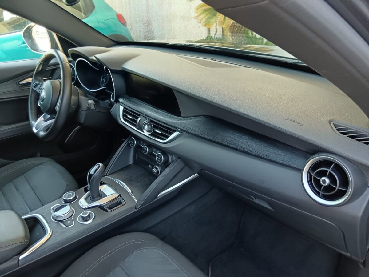 Alfa Romeo Stelvio Stelvio 2.2 Turbodiesel 190 CV AT8 Q4 Business (15)