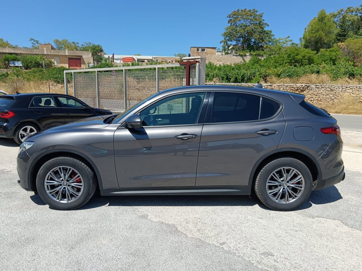 Alfa Romeo Stelvio Stelvio 2.2 Turbodiesel 190 CV AT8 Q4 Business (2)