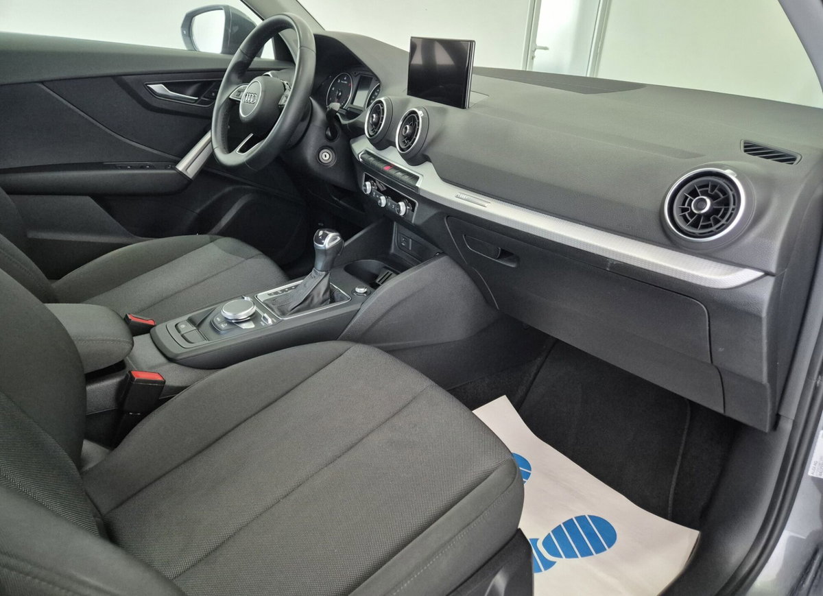 Audi Q2 Q2 30 TDI S tronic Identity Black (11)