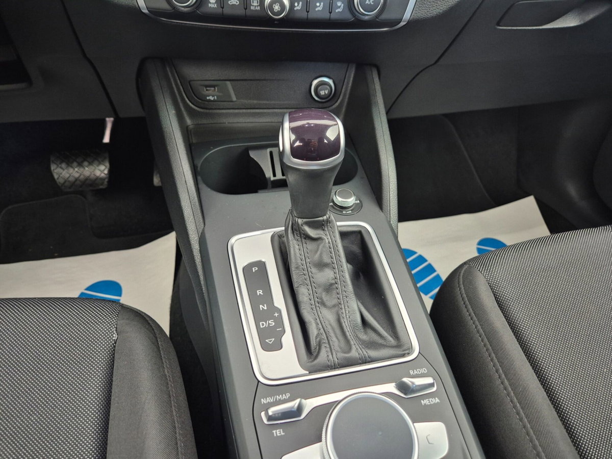 Audi Q2 Q2 30 TDI S tronic Identity Black (17)
