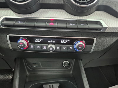 Audi Q2 Q2 30 TDI S tronic Identity Black (18)