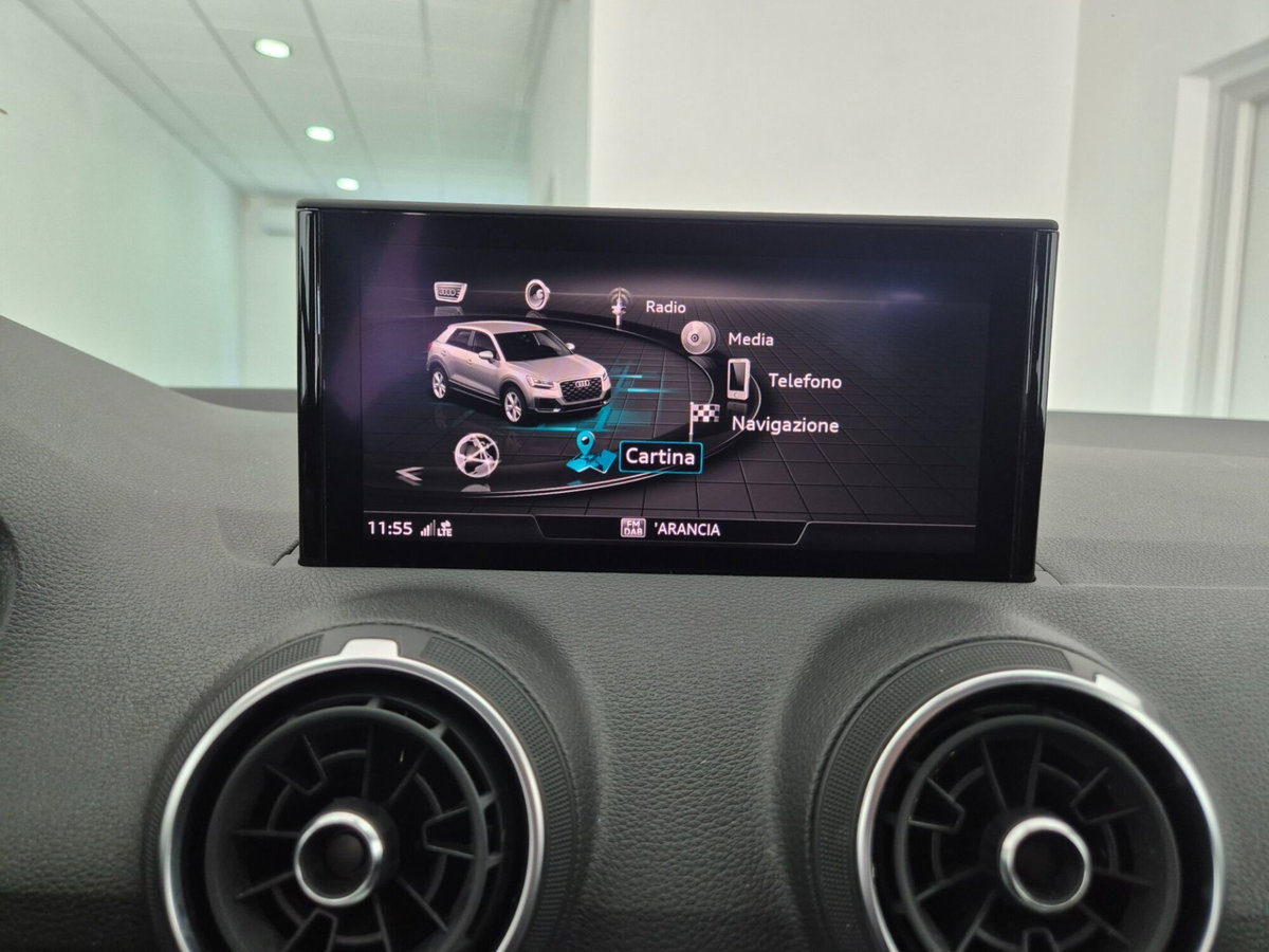 Audi Q2 Q2 30 TDI S tronic Identity Black (20)