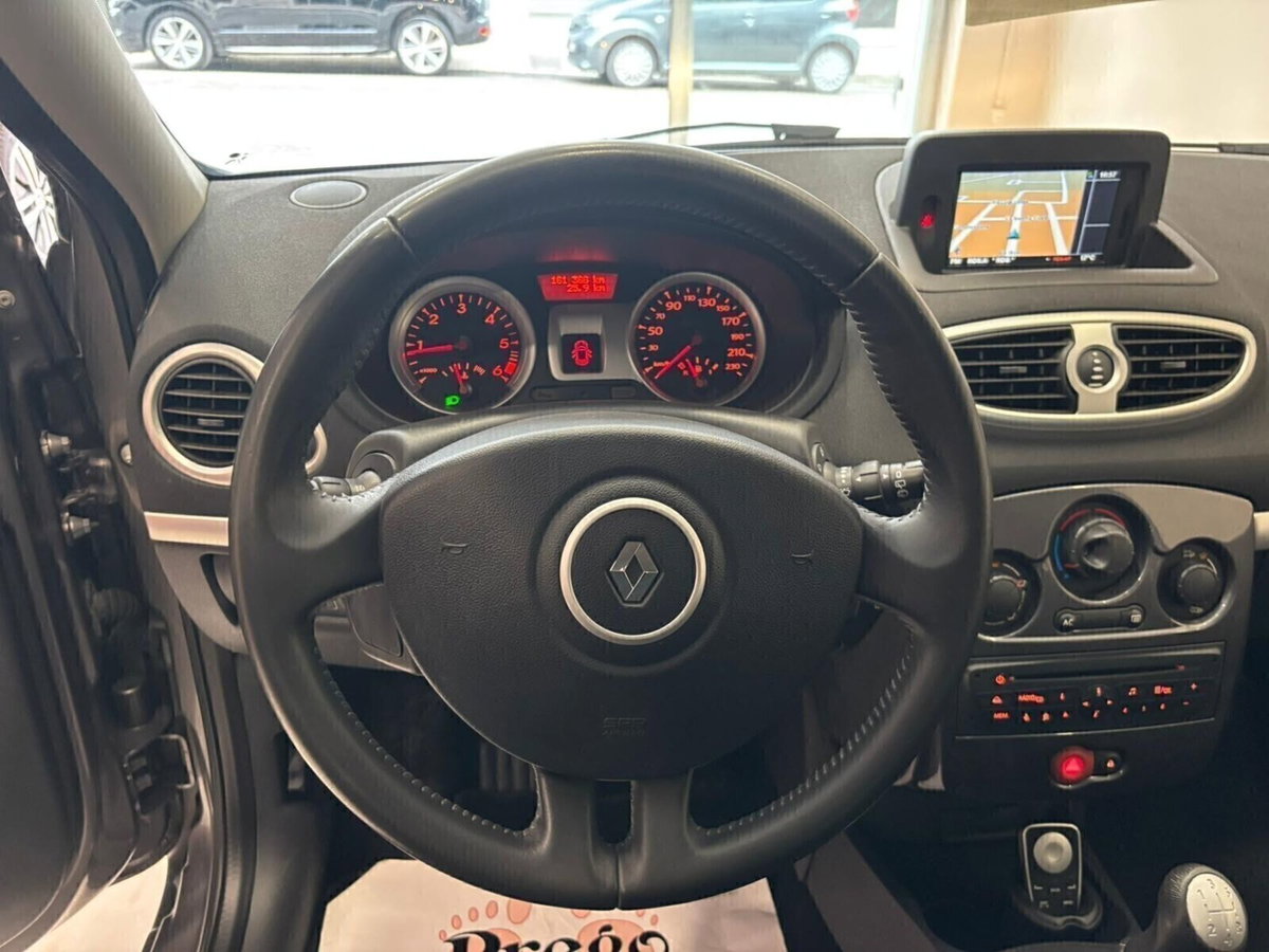 Renault Clio 1.5 dCi 75CV 5 porte Dynamique (17)
