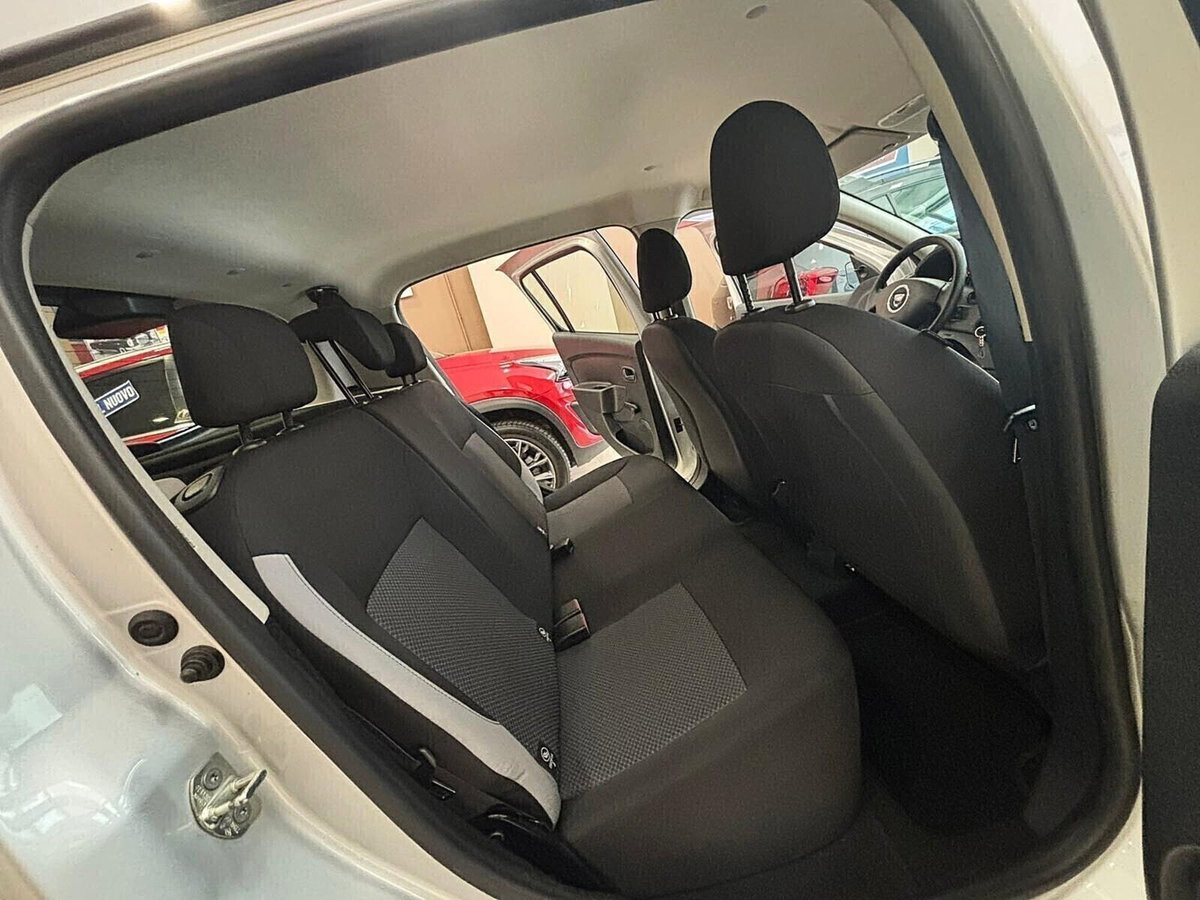 Dacia Sandero 1.5 dCi 8V 75CV Ambiance (10)