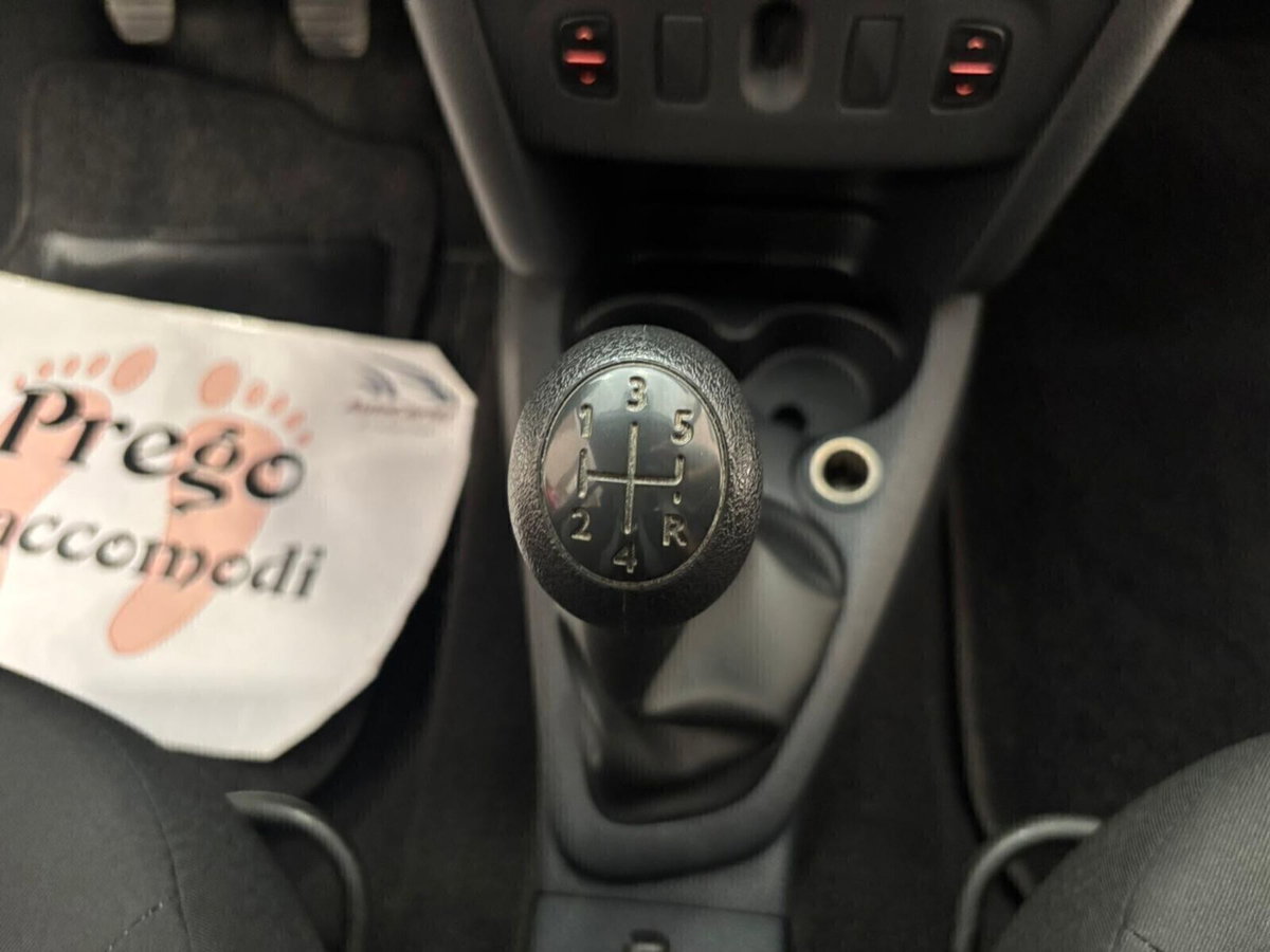 Dacia Sandero 1.5 dCi 8V 75CV Ambiance (16)
