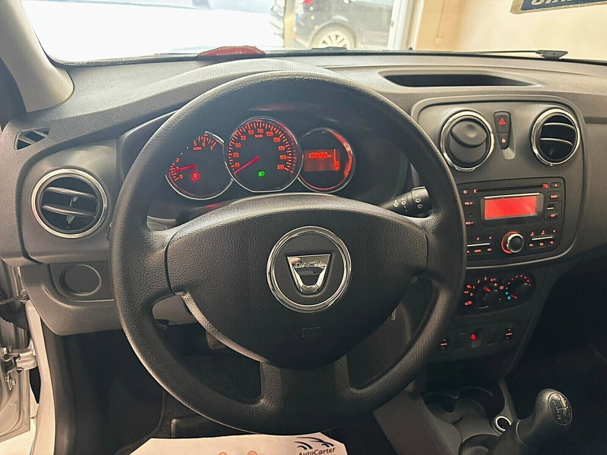 Dacia Sandero 1.5 dCi 8V 75CV Ambiance (18)
