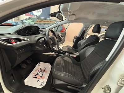 Peugeot 2008 e-HDi 92 CV Stop&Start ETG6 Allure (7)