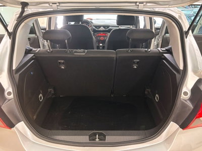 Opel Corsa Coupé 1.4 90CV GPL Tech n-Joy (10)