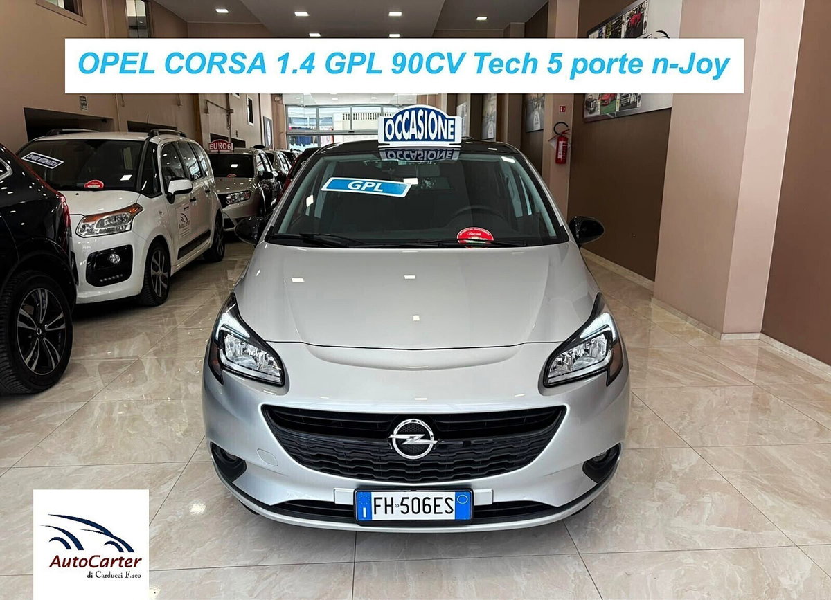 Opel Corsa Coupé 1.4 90CV GPL Tech n-Joy (2)