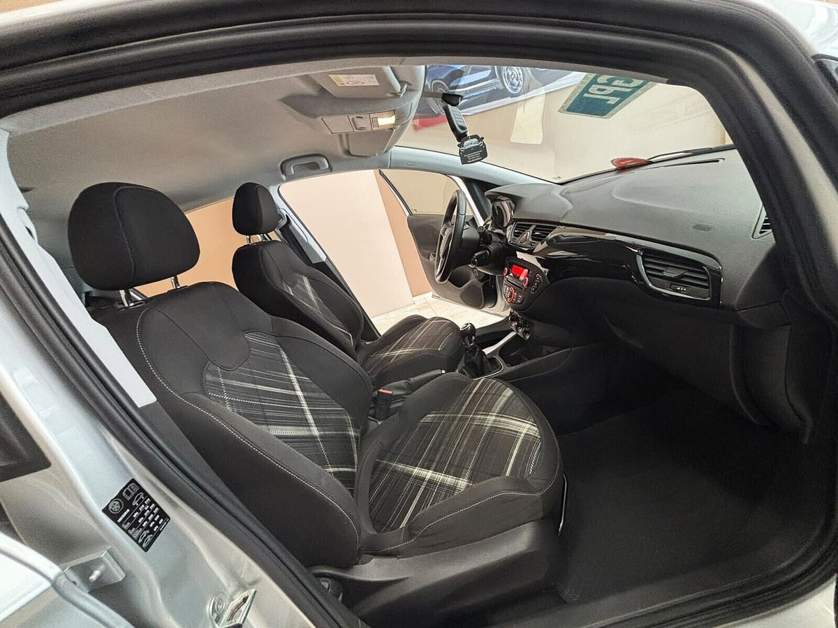 Opel Corsa Coupé 1.4 90CV GPL Tech n-Joy (8)