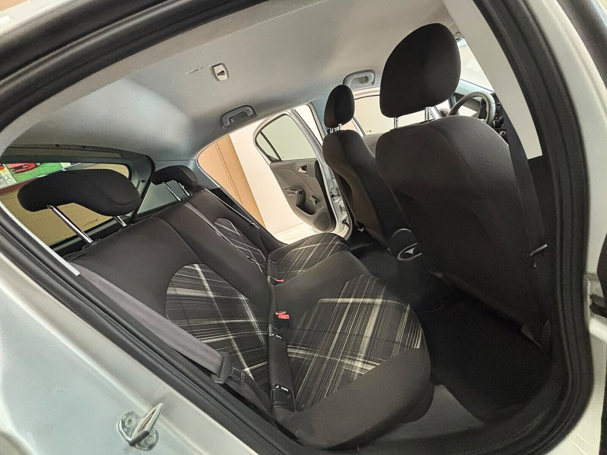 Opel Corsa Coupé 1.4 90CV GPL Tech n-Joy (9)