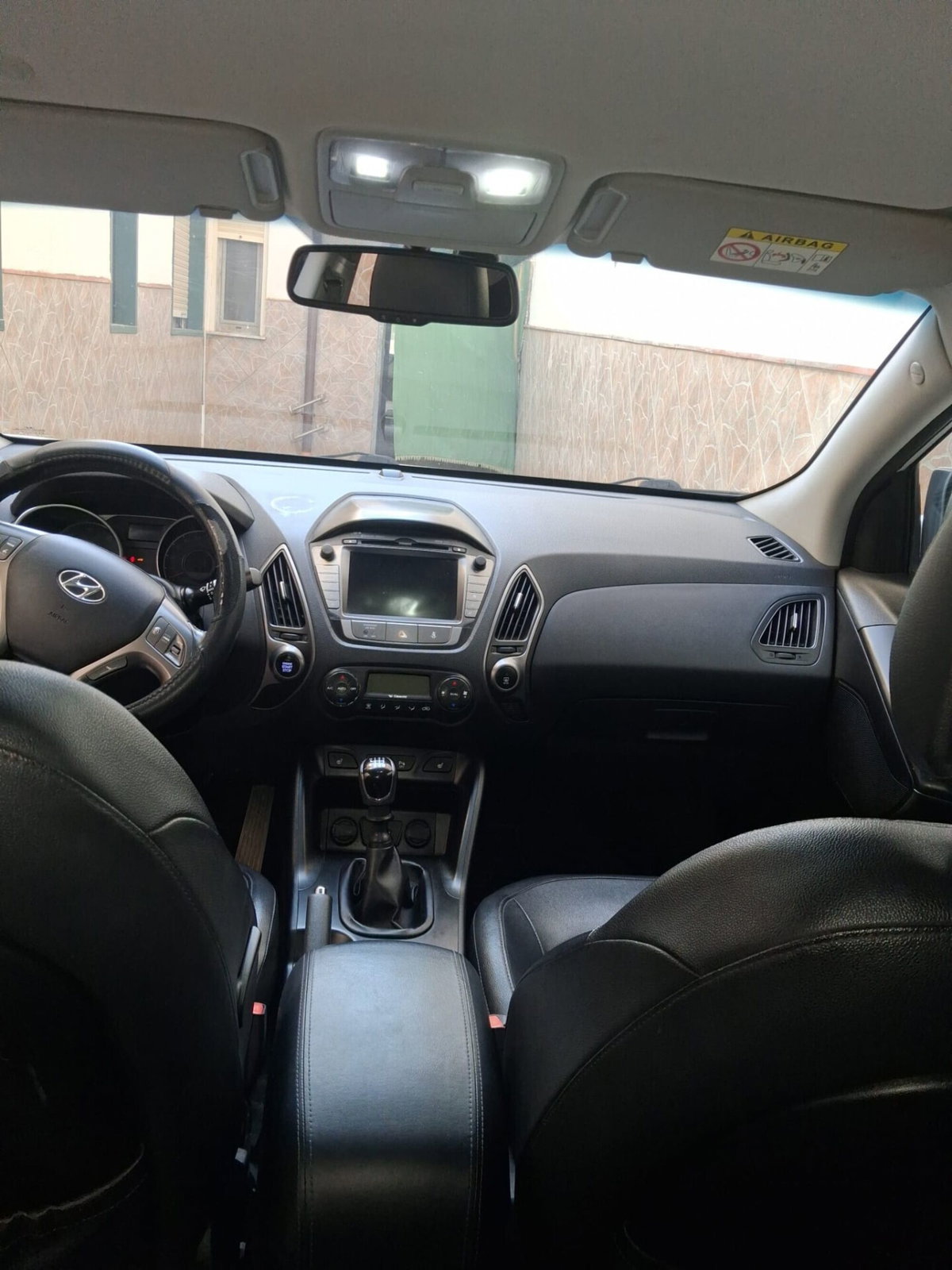 Hyundai ix35 1.7 CRDi 2WD Xpossible (11)