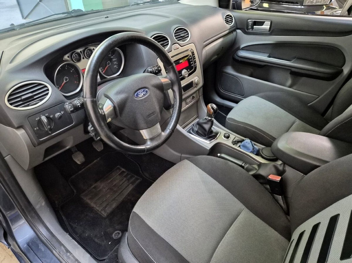 Ford Focus Station Wagon 1.6 (115CV) SW Bz.- GPL Titanium (10)
