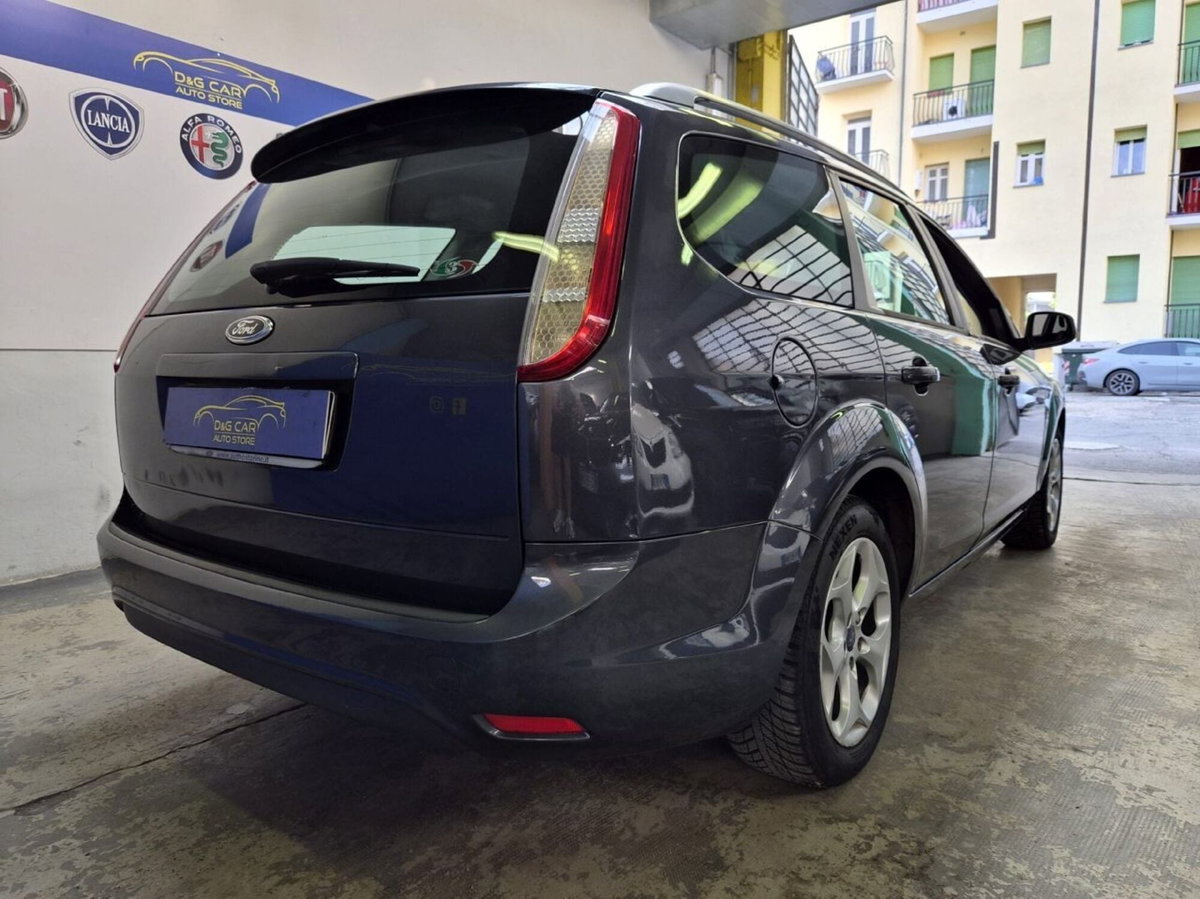 Ford Focus Station Wagon 1.6 (115CV) SW Bz.- GPL Titanium (6)