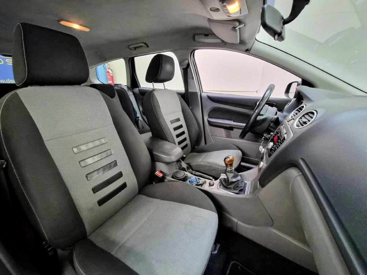 Ford Focus Station Wagon 1.6 (115CV) SW Bz.- GPL Titanium (9)