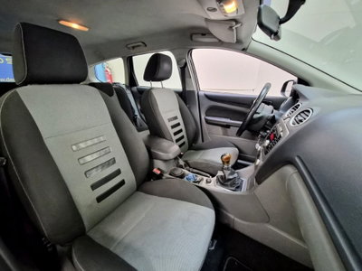 Ford Focus Station Wagon 1.6 (115CV) SW Bz.- GPL Titanium (9)