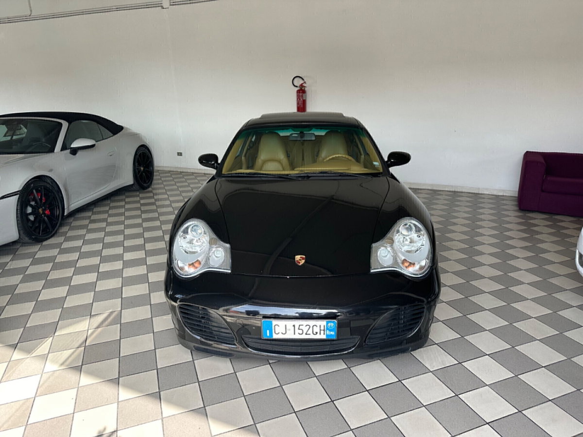 Porsche 911 Coupé Carrera 4S cat (2)