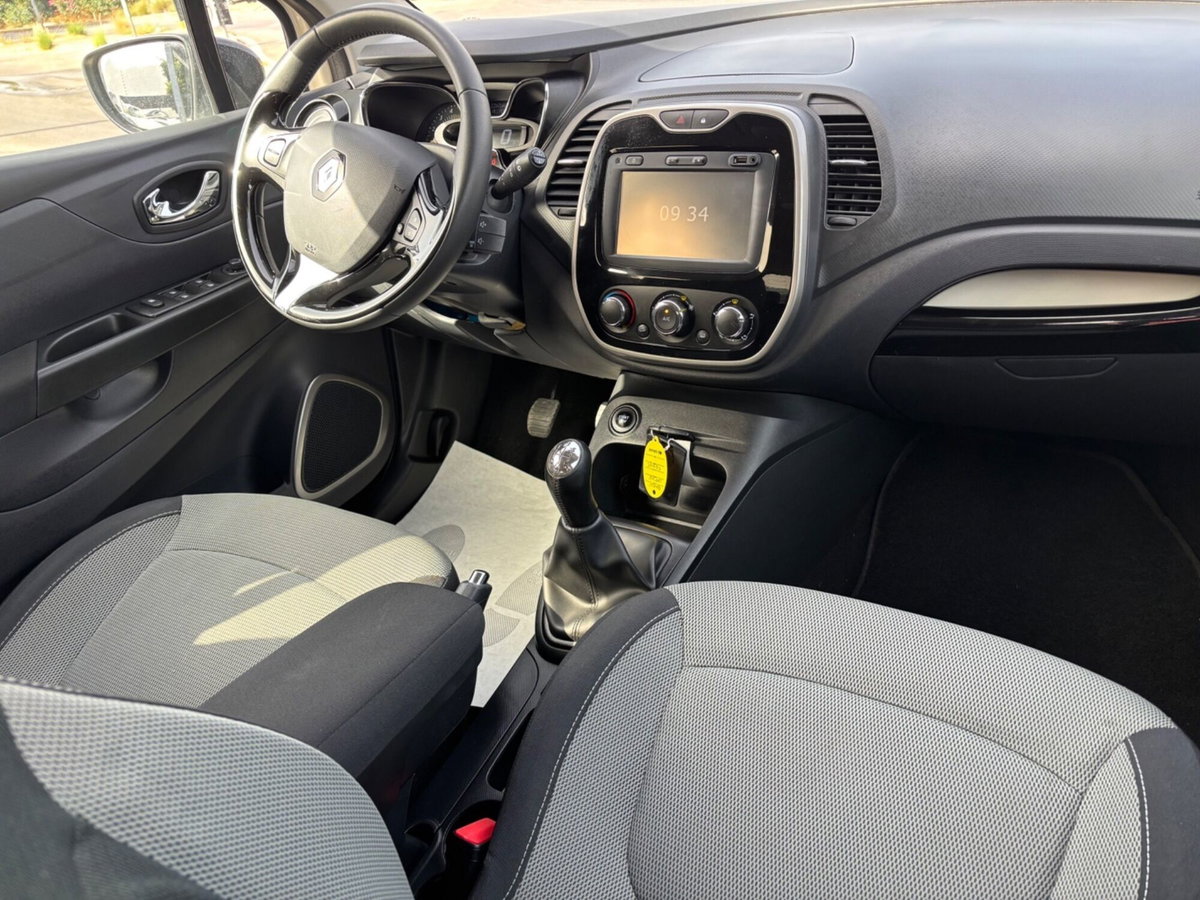 Renault Captur dCi 8V 90 CV Start&Stop Energy Iconic (11)