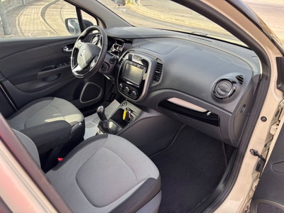 Renault Captur dCi 8V 90 CV Start&Stop Energy Iconic (12)