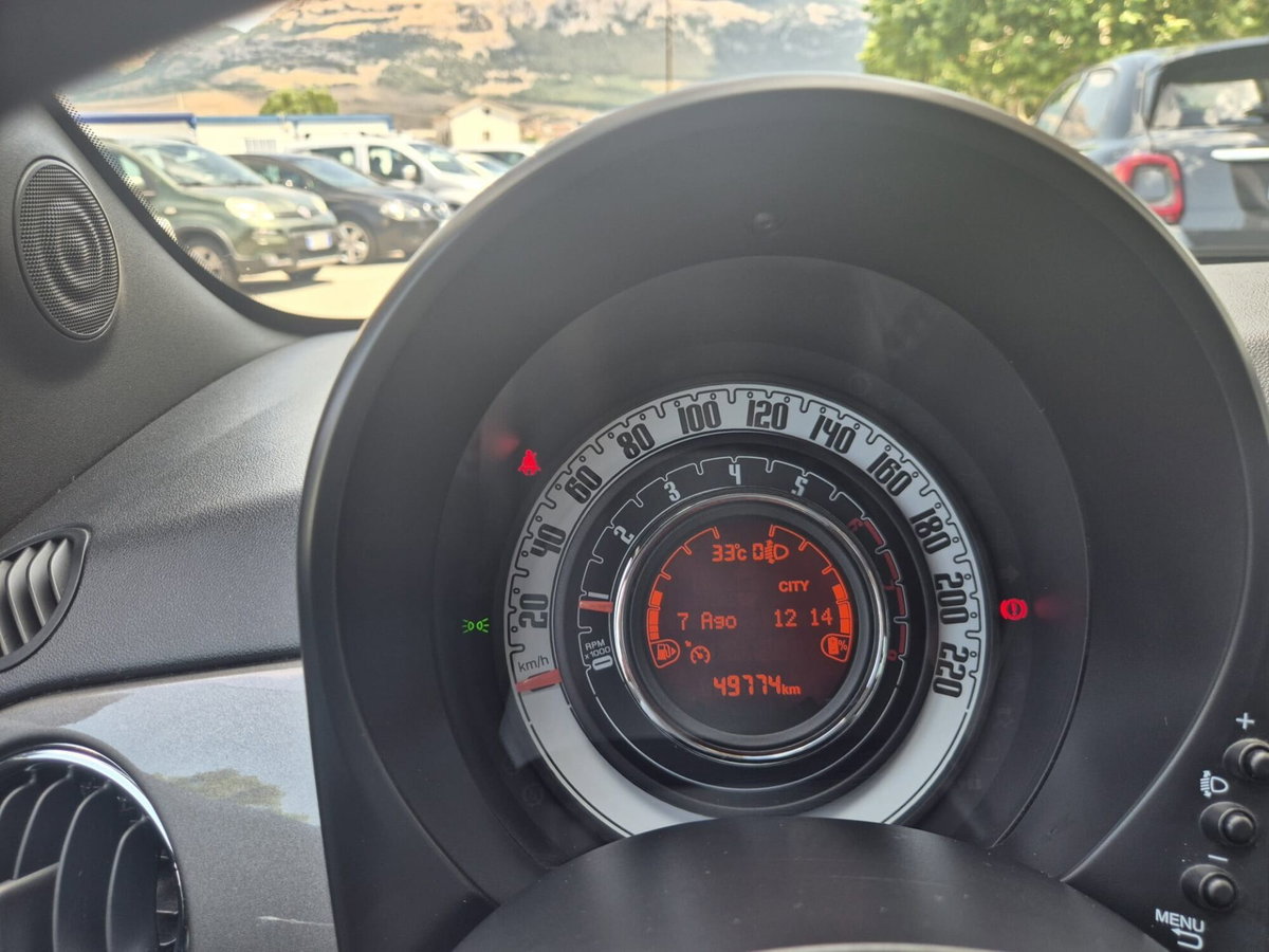 Fiat 500 1.0 Hybrid Lounge (8)