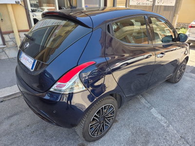 Lancia Ypsilon 1.2 69 CV 5 porte Gold (3)