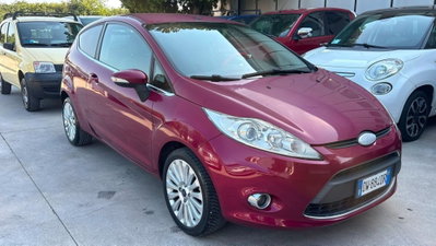Ford Fiesta 1.2 82CV 3 porte (2)