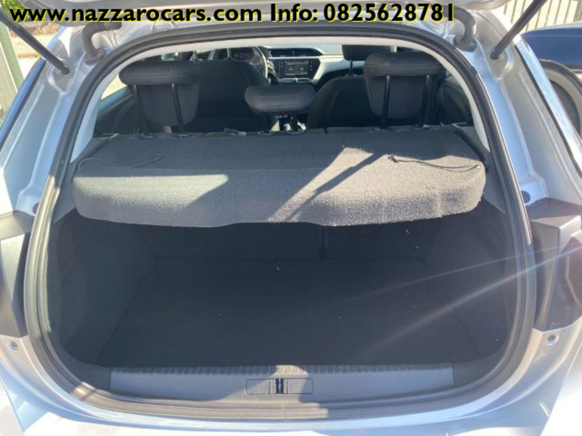 Opel Corsa 1.2 Edition (5)