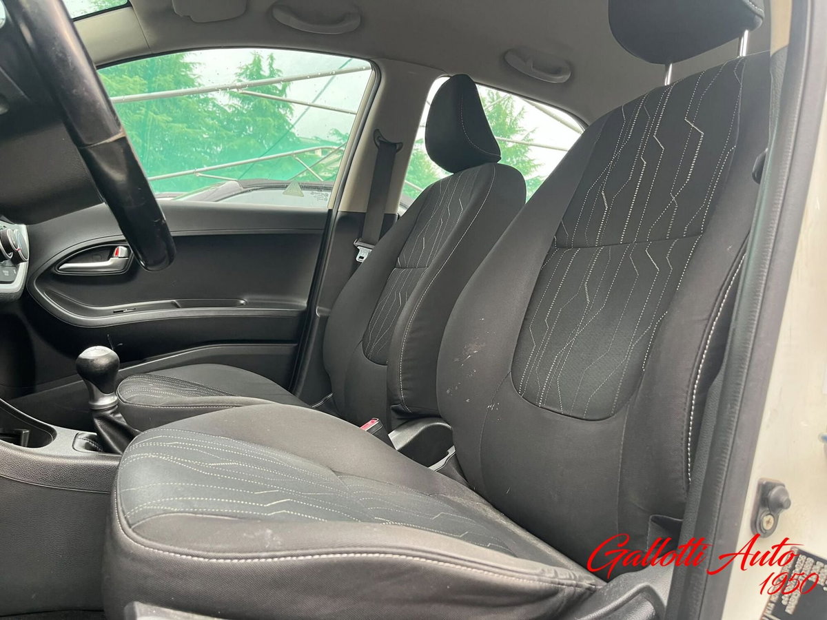Kia Picanto 1.0 12V 5 porte AMT Style (10)