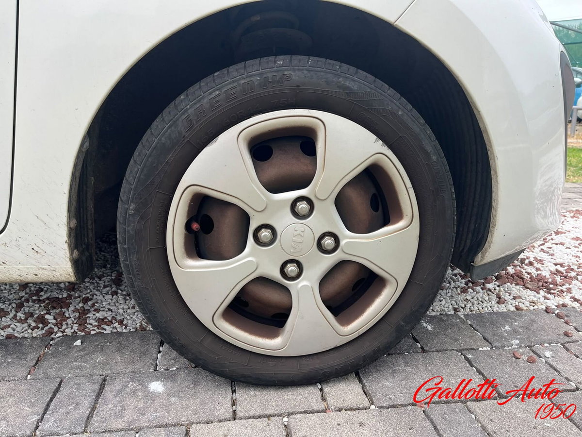 Kia Picanto 1.0 12V 5 porte AMT Style (19)
