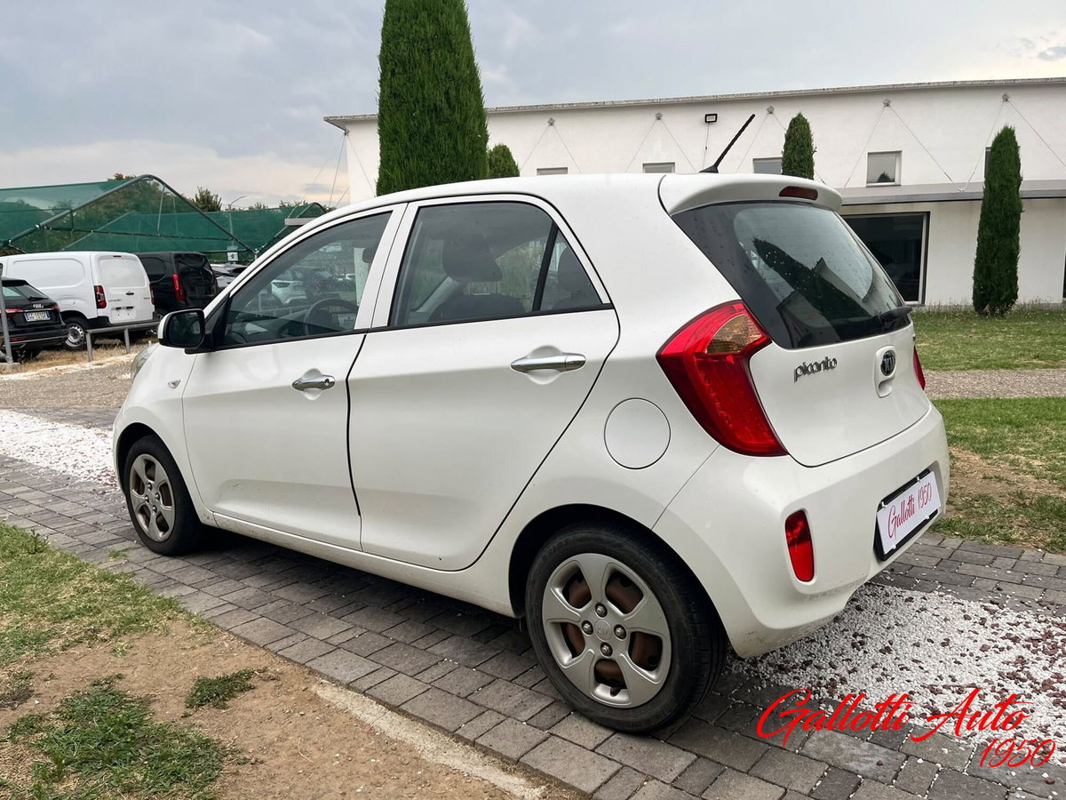 Kia Picanto 1.0 12V 5 porte AMT Style (2)