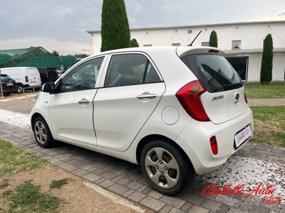 Kia Picanto 1.0 12V 5 porte AMT Style (2)