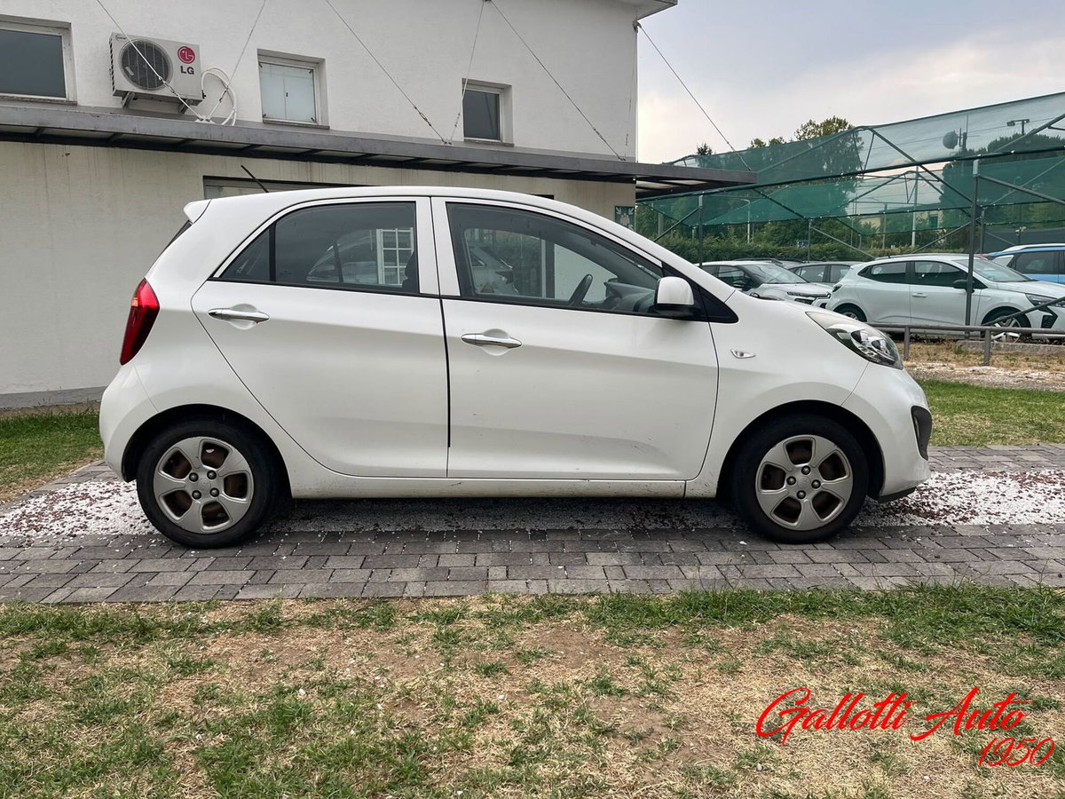 Kia Picanto 1.0 12V 5 porte AMT Style (8)