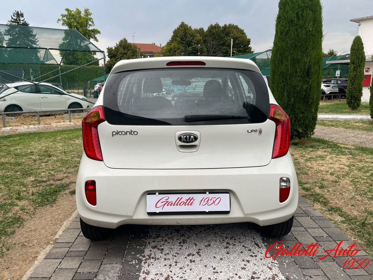 Kia Picanto 1.0 12V 5 porte AMT Style (9)