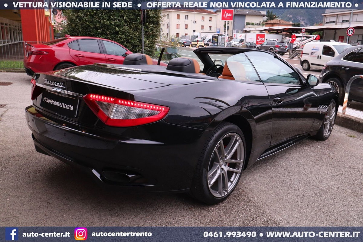 Maserati Grancabrio 4.7 V8 Sport (6)