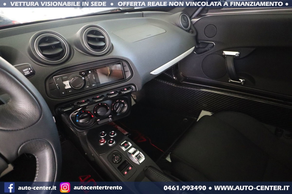 Alfa Romeo 4C Coupé 4C 1750 TBi (13)