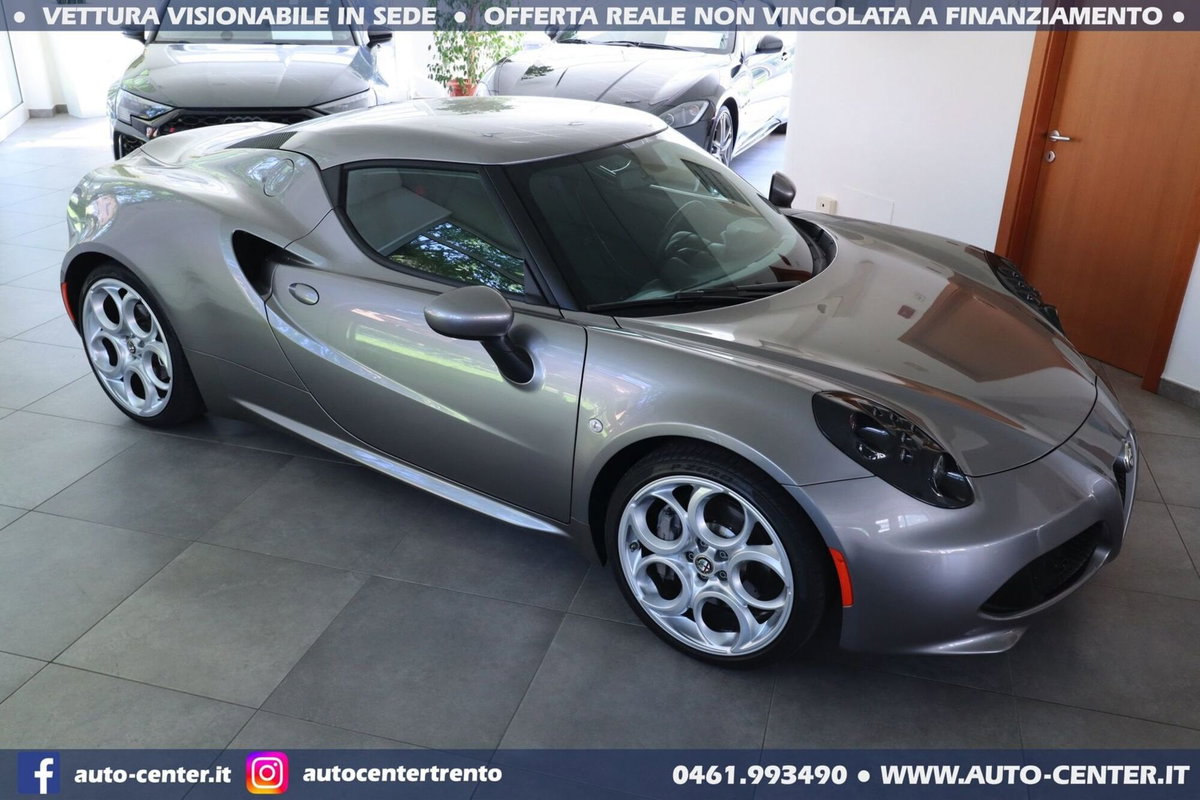Alfa Romeo 4C Coupé 4C 1750 TBi (2)