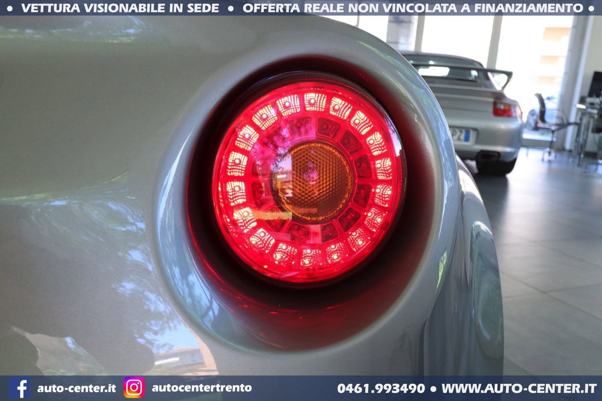 Alfa Romeo 4C Coupé 4C 1750 TBi (9)