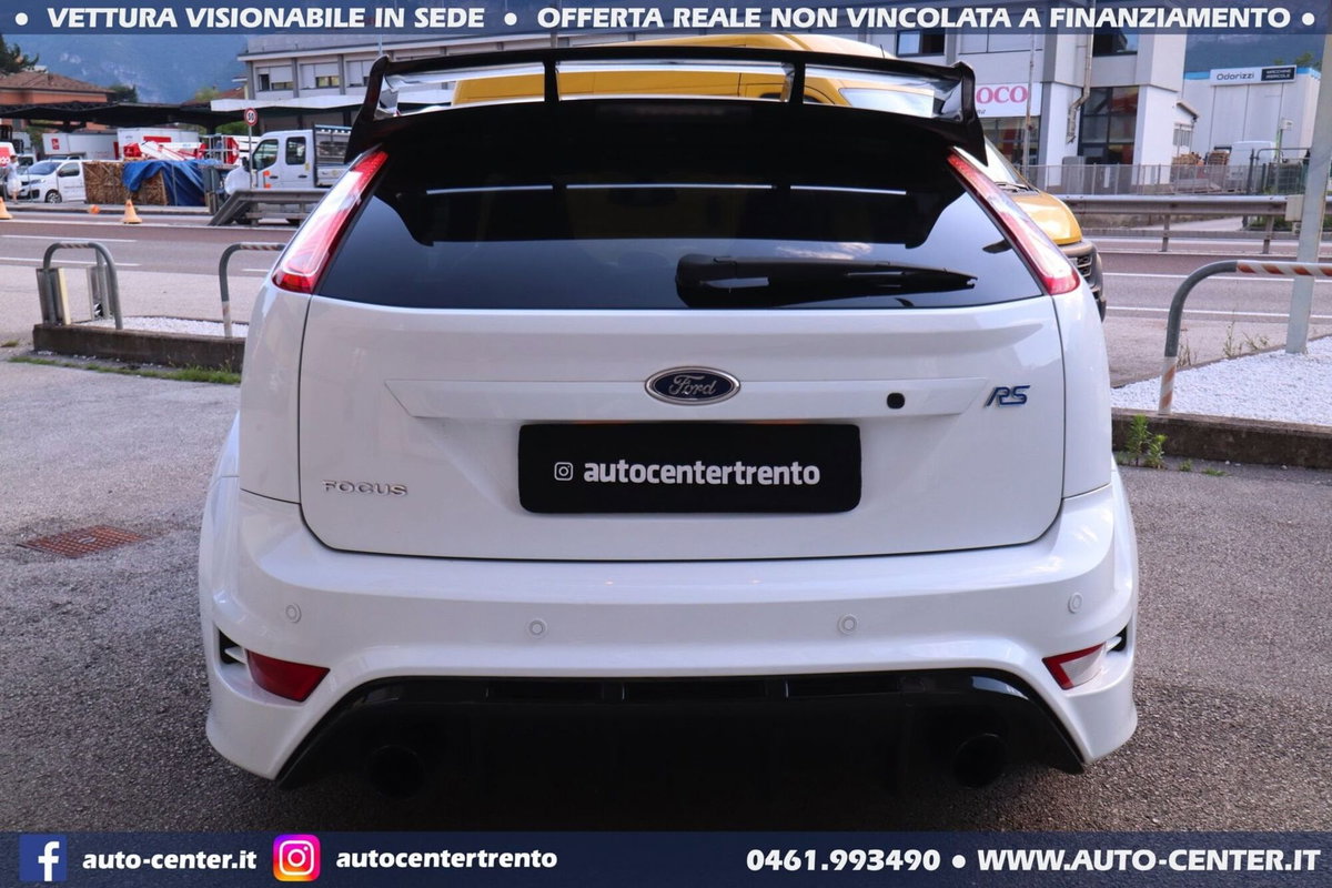 Ford Focus 2.5T (305CV) 3p. RS (6)