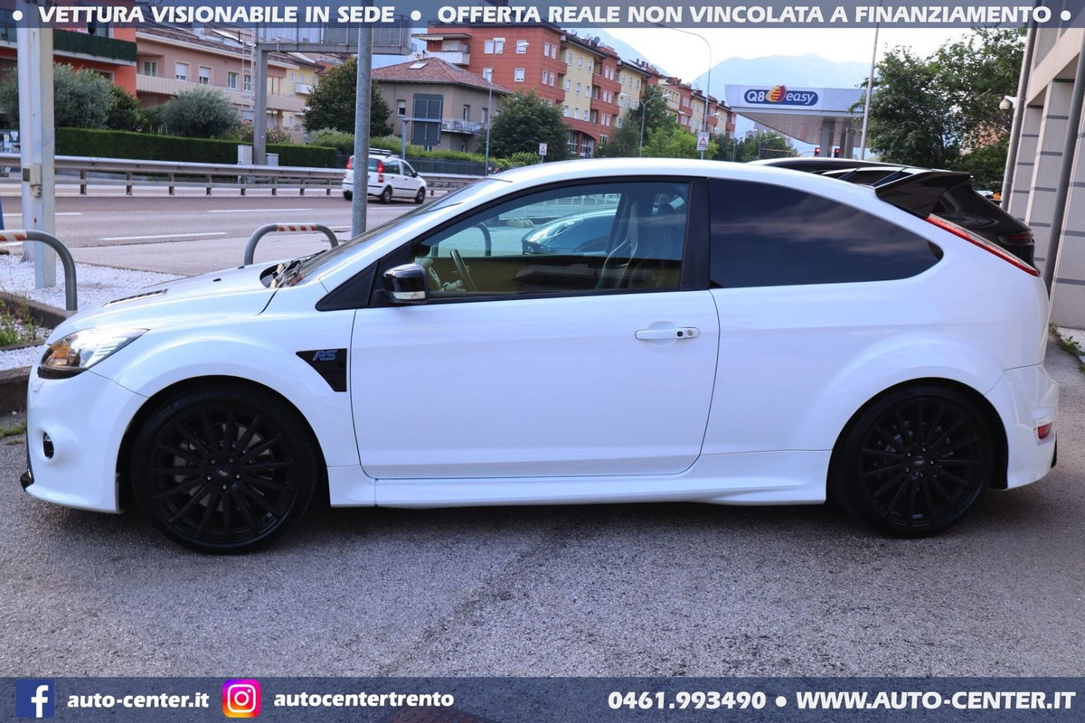 Ford Focus 2.5T (305CV) 3p. RS (7)