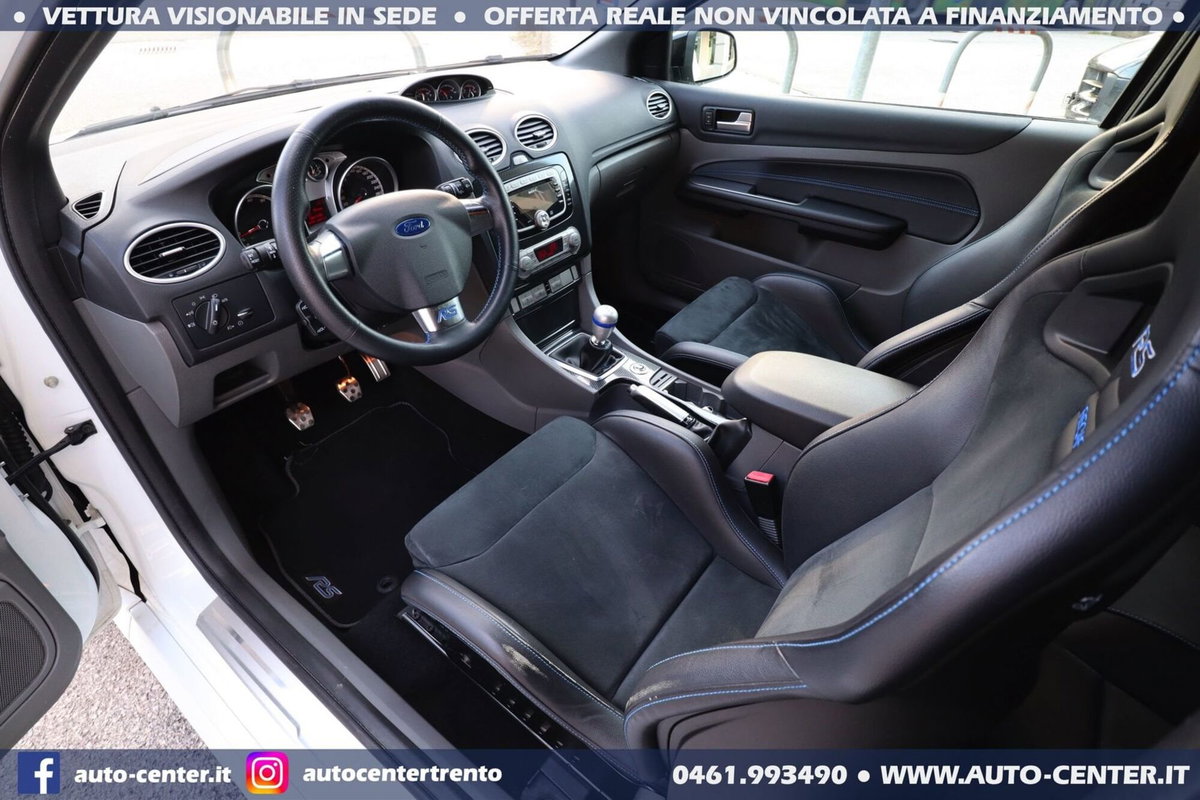 Ford Focus 2.5T (305CV) 3p. RS (8)