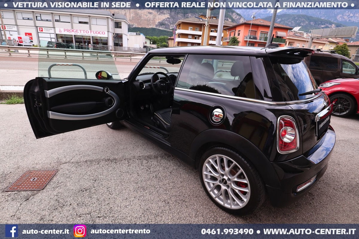 MINI Mini 1.6 16V John Cooper Works (9)
