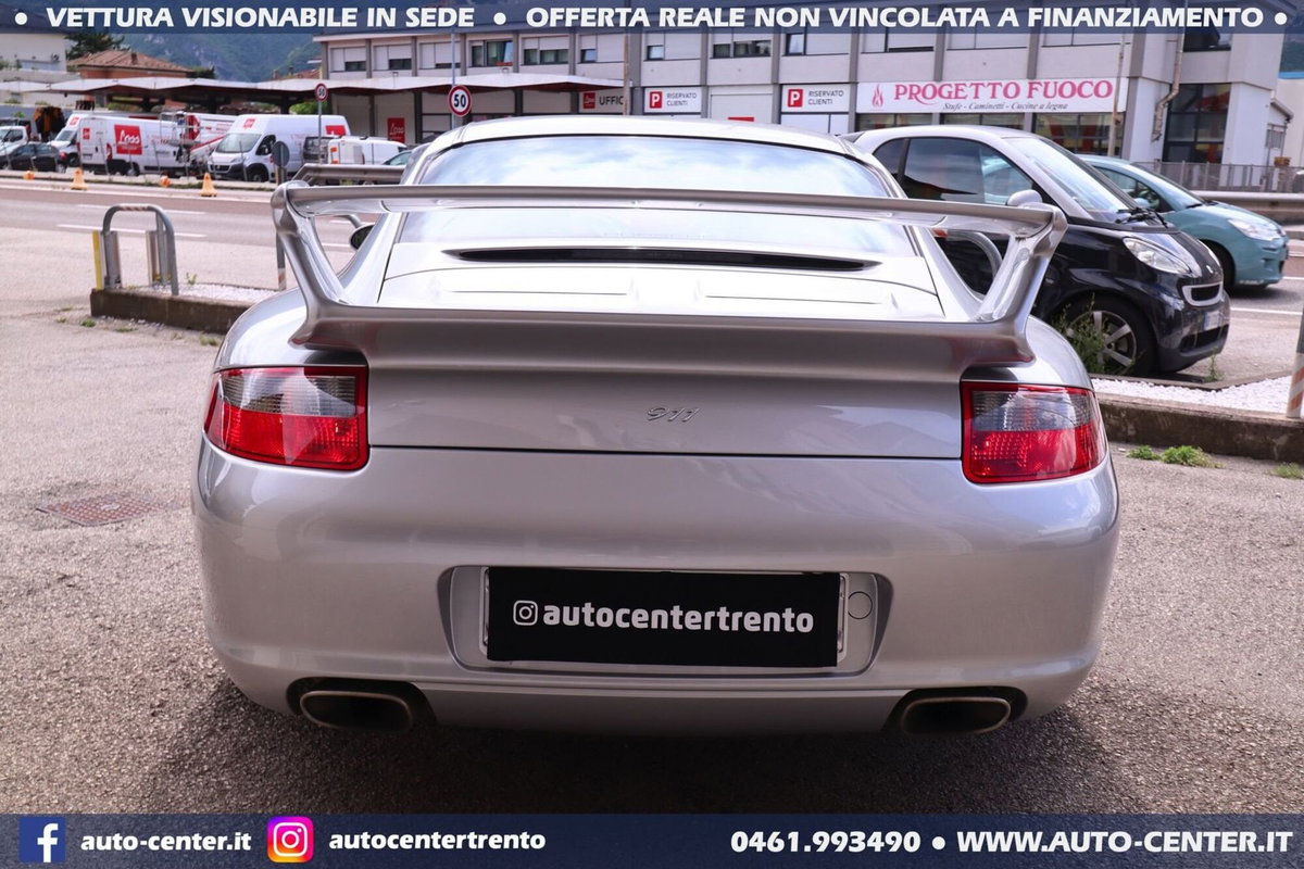 Porsche 911 Coupé Carrera 4 (6)