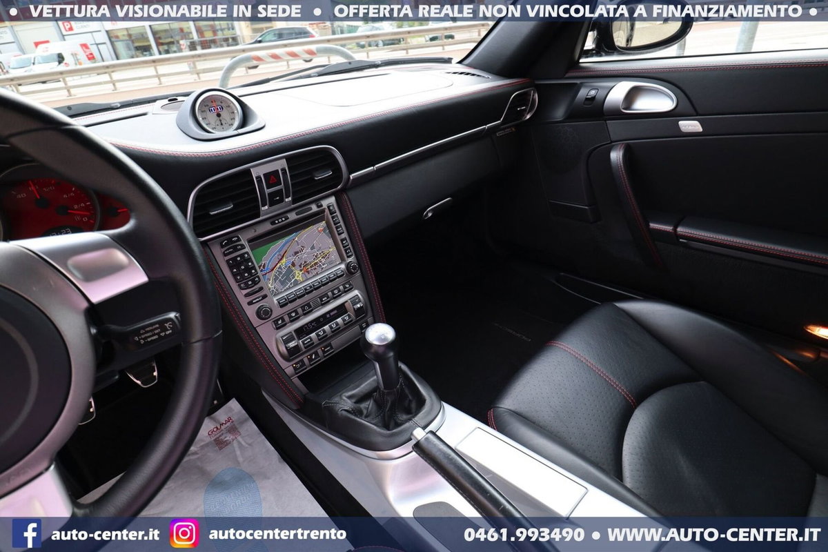 Porsche 911 Coupé Carrera 4S (15)
